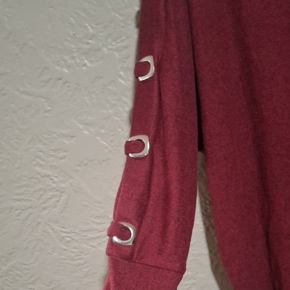 New Retrology Women's Red V-Neck Sweater Lightweight Knit Size L - Picture 5 of 10